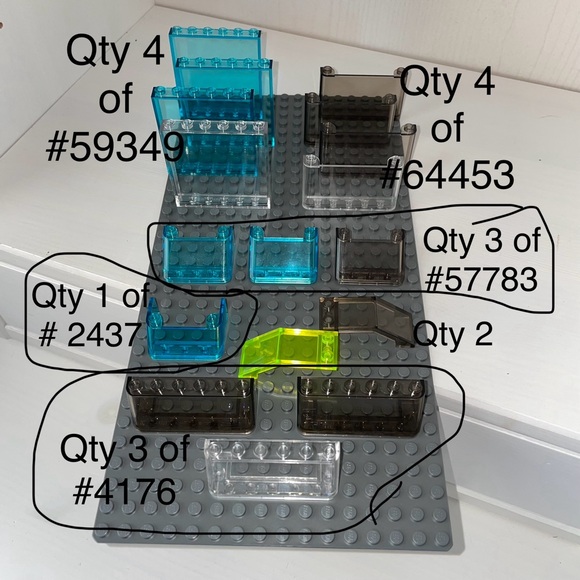Lego Transparent Brick Assortment- Clear Panels/Windshields/Windscreens - 36 pcs - Picture 3 of 11